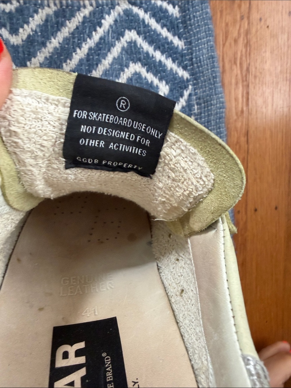 Golden Goose Men's Low-Top Sneakers in Cream with Silver Star - Picture 4 of 6